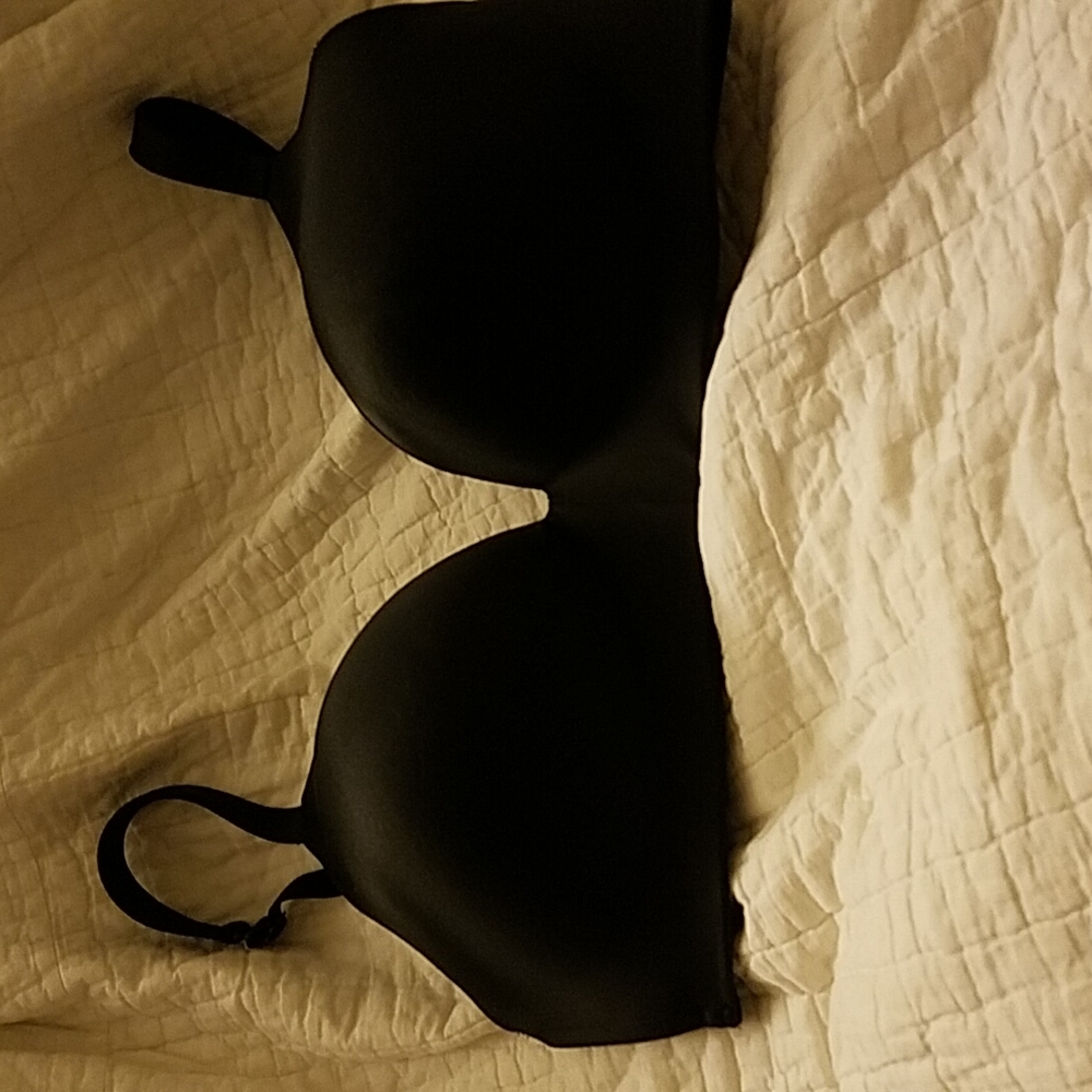 Lane Bryant Cacique 38F Lightly Lined Tshirt Bra No Wire Very good condition.